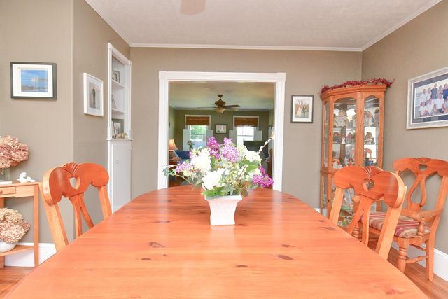29 Lafayette Avenue, Buzzards Bay, MA 02532