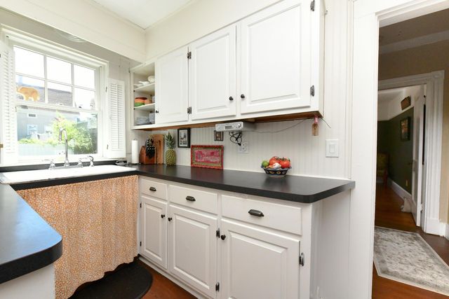 29 Lafayette Avenue, Buzzards Bay, MA 02532