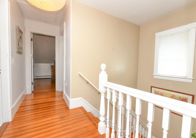 29 Lafayette Avenue, Buzzards Bay, MA 02532