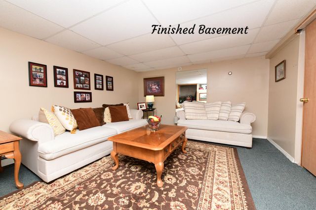 29 Lafayette Avenue, Buzzards Bay, MA 02532