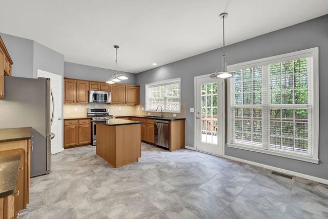 110 Normandy Drive, Woodstock, GA 30188