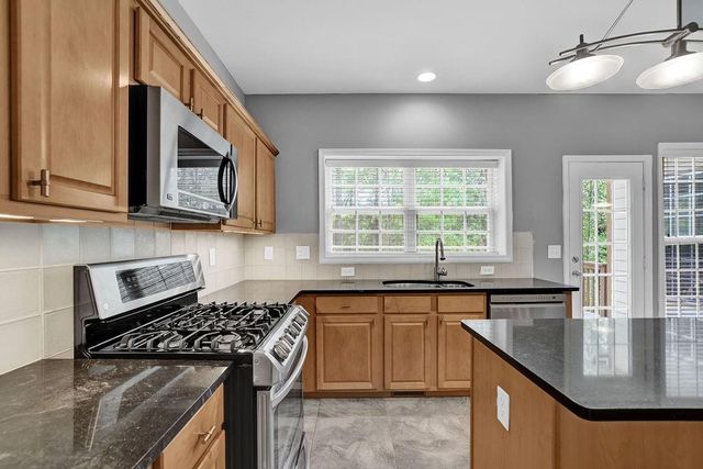 110 Normandy Drive, Woodstock, GA 30188