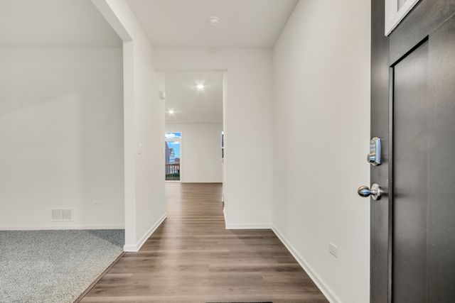 10017 Edgebrook Lane, Huntley, IL 60142