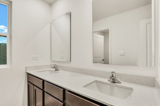 10017 Edgebrook Lane, Huntley, IL 60142