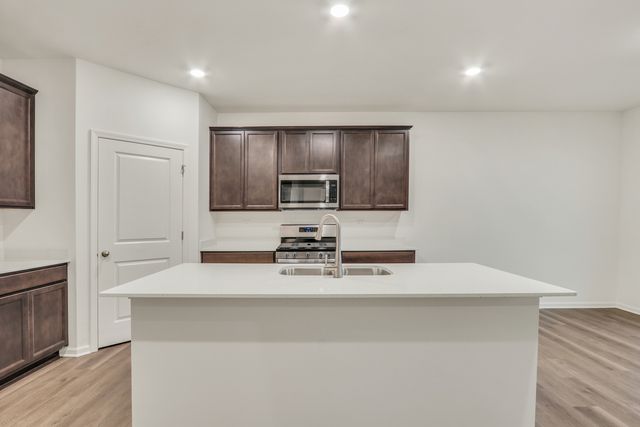 10017 Edgebrook Lane, Huntley, IL 60142