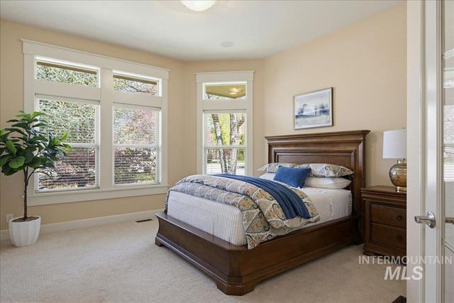 2135 W Forest Grove Ct, Eagle, ID 83616