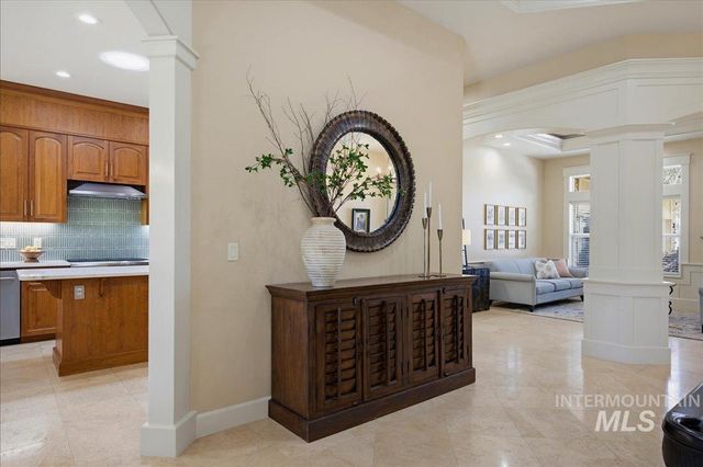 2135 W Forest Grove Ct, Eagle, ID 83616