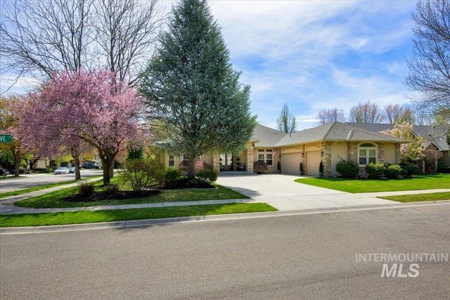 2135 W Forest Grove Ct, Eagle, ID 83616