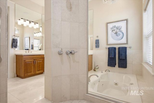 2135 W Forest Grove Ct, Eagle, ID 83616