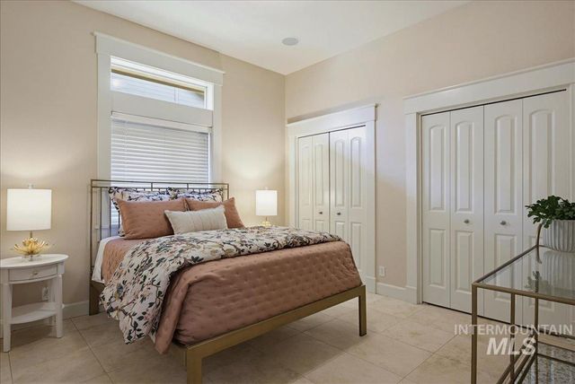 2135 W Forest Grove Ct, Eagle, ID 83616