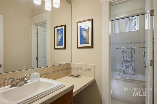 2135 W Forest Grove Ct, Eagle, ID 83616