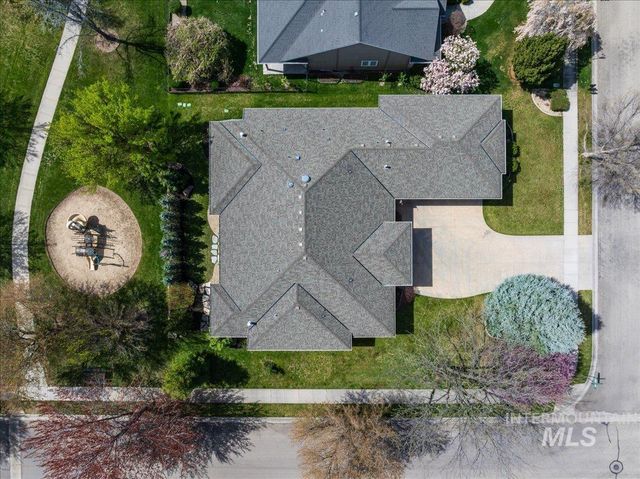 2135 W Forest Grove Ct, Eagle, ID 83616