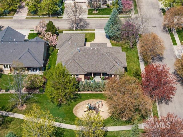 2135 W Forest Grove Ct, Eagle, ID 83616