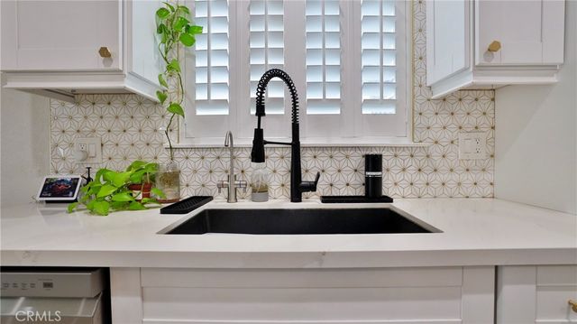 10068 Fox, Riverside, CA 92503