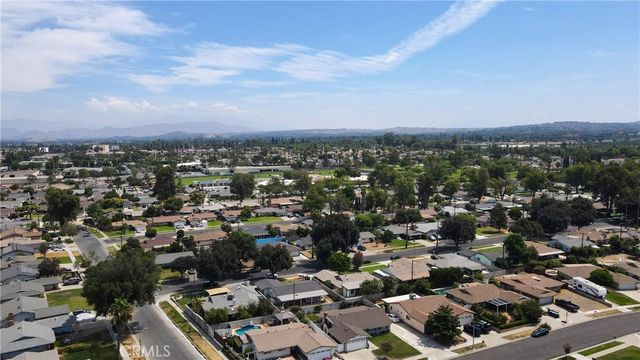10068 Fox, Riverside, CA 92503