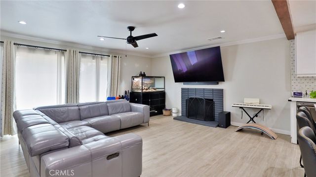 10068 Fox, Riverside, CA 92503