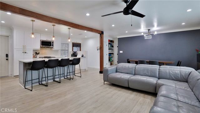 10068 Fox, Riverside, CA 92503