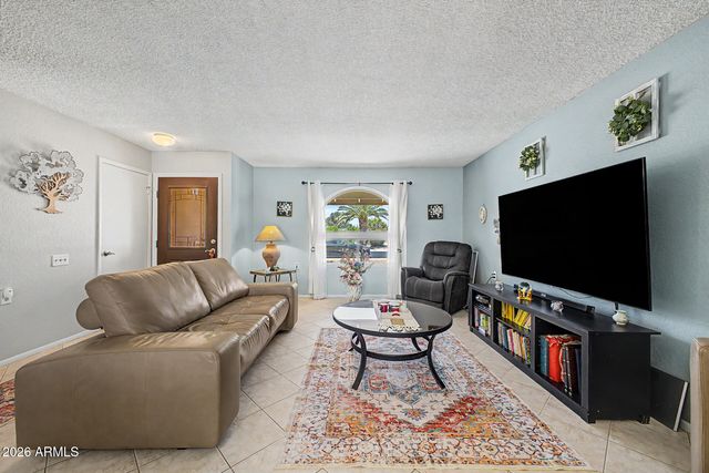 942 LEISURE WORLD --, Mesa, AZ 85206
