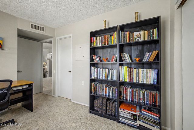942 LEISURE WORLD --, Mesa, AZ 85206
