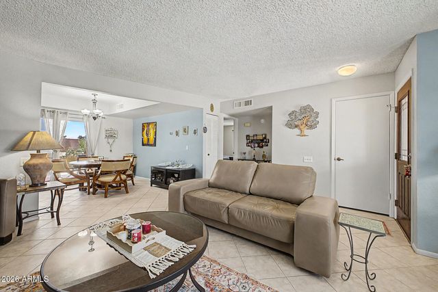 942 LEISURE WORLD --, Mesa, AZ 85206