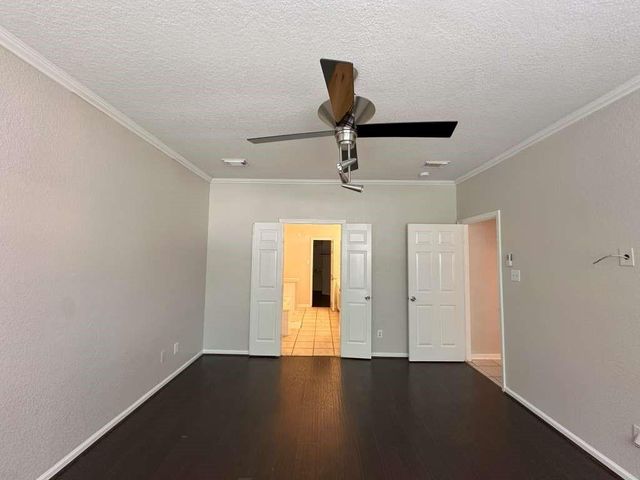 7203 Welshwood Lane, Sugar Land, TX 77479