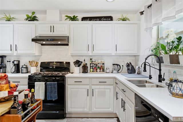 16022 Arapaho Bend Lane, Cypress, TX 77429