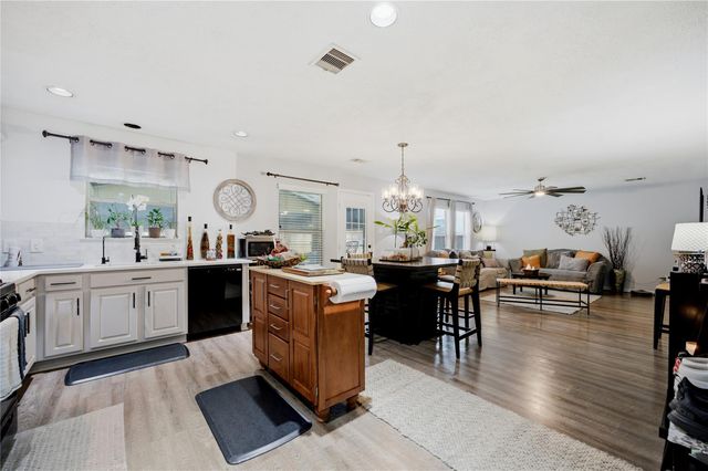 16022 Arapaho Bend Lane, Cypress, TX 77429