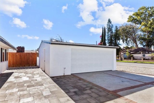 8008 Aura, Reseda, CA 91335