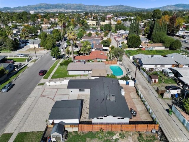 8008 Aura, Reseda, CA 91335