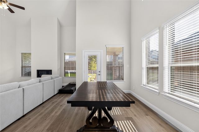 300 Breeds Hill Road, Little Elm, TX 75068