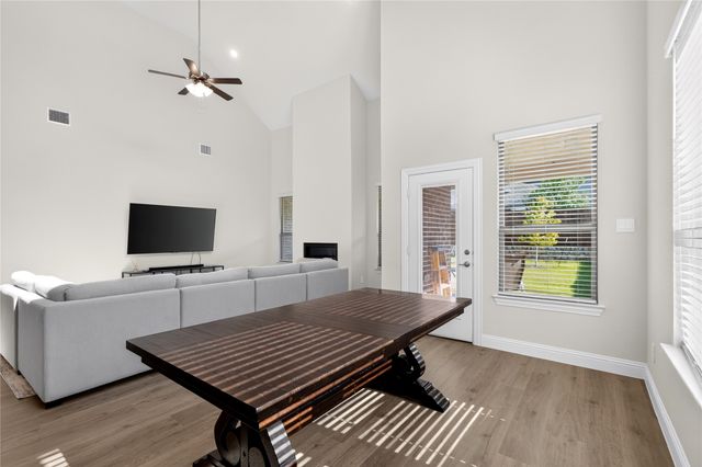 300 Breeds Hill Road, Little Elm, TX 75068