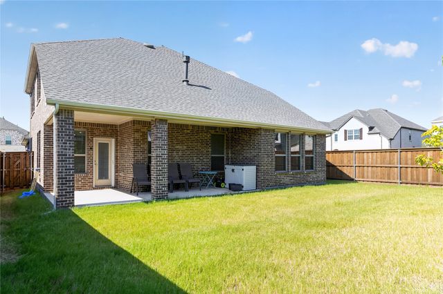 300 Breeds Hill Road, Little Elm, TX 75068