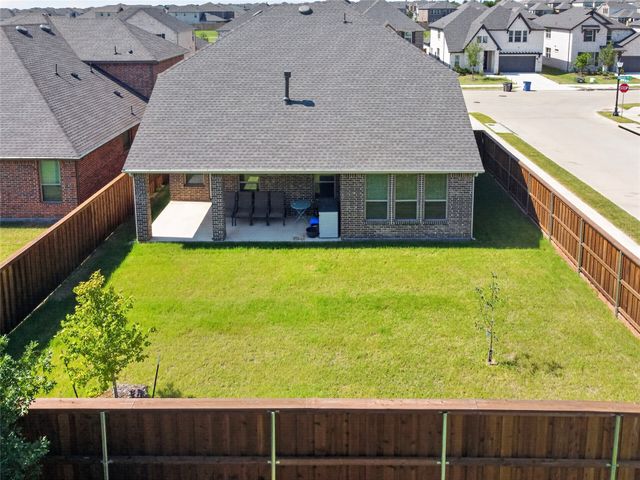 300 Breeds Hill Road, Little Elm, TX 75068