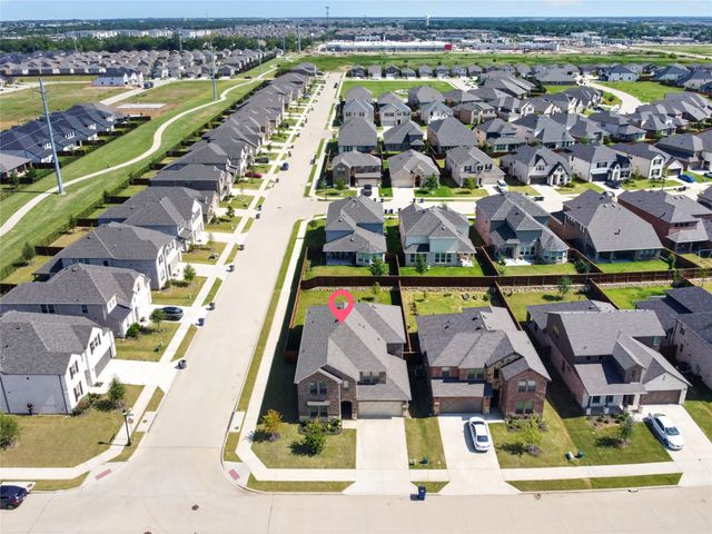 300 Breeds Hill Road, Little Elm, TX 75068