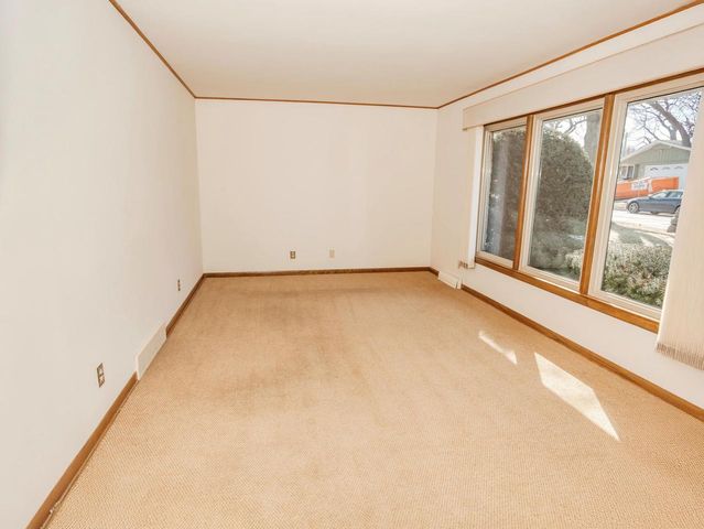 4200 S Mccarty AVENUE, Saint Francis, WI 53235