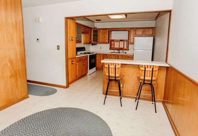 4200 S Mccarty AVENUE, Saint Francis, WI 53235