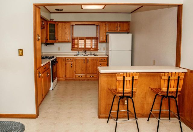 4200 S Mccarty AVENUE, Saint Francis, WI 53235