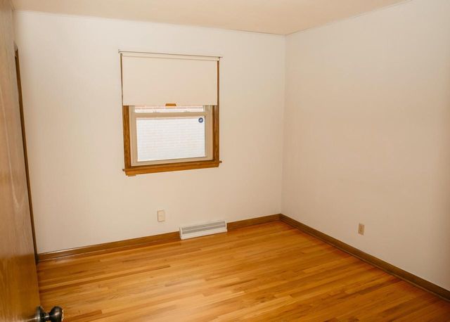 4200 S Mccarty AVENUE, Saint Francis, WI 53235