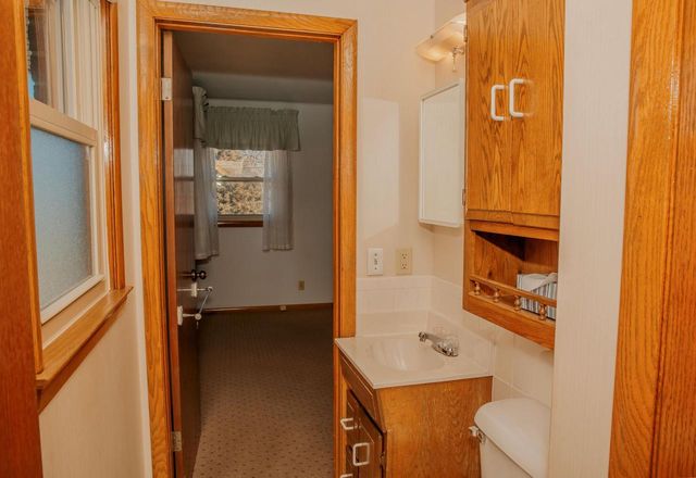 4200 S Mccarty AVENUE, Saint Francis, WI 53235