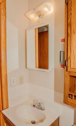 4200 S Mccarty AVENUE, Saint Francis, WI 53235