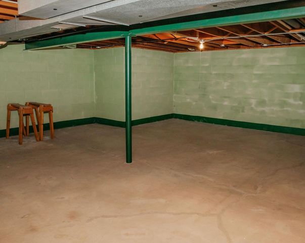 4200 S Mccarty AVENUE, Saint Francis, WI 53235