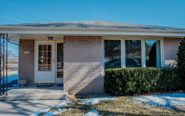 4200 S Mccarty AVENUE, Saint Francis, WI 53235