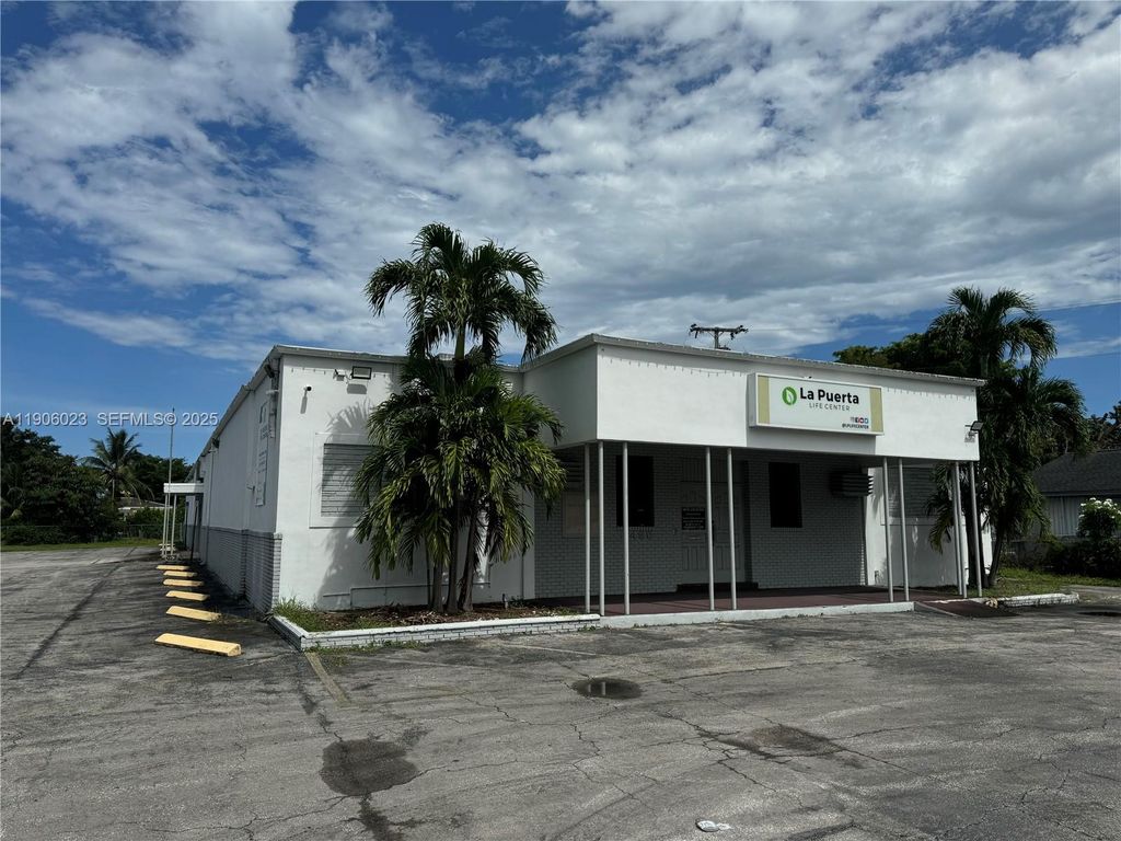 12495 NE 2nd Avenue, North Miami, FL 33161