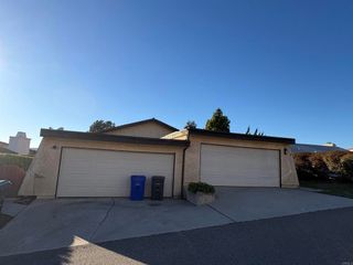31320 Club Vista Ln, Bonsall, CA 92003