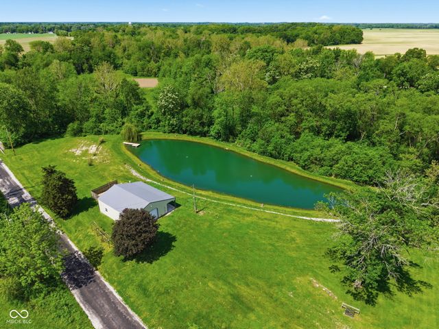 10777 S Waveland Road, Waveland, IN 47989