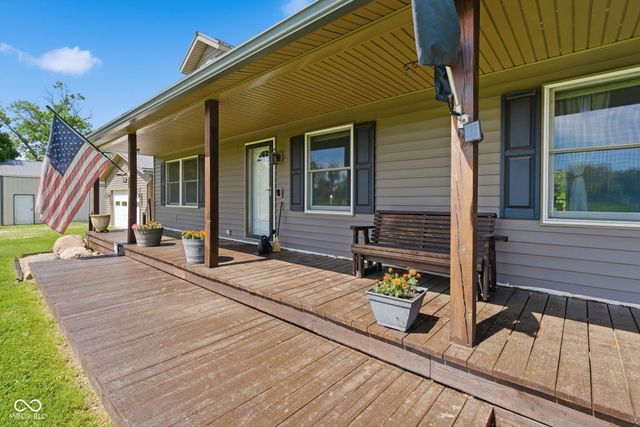 10777 S Waveland Road, Waveland, IN 47989