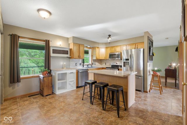 10777 S Waveland Road, Waveland, IN 47989
