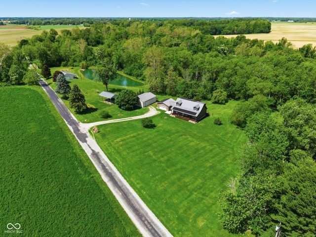 10777 S Waveland Road, Waveland, IN 47989