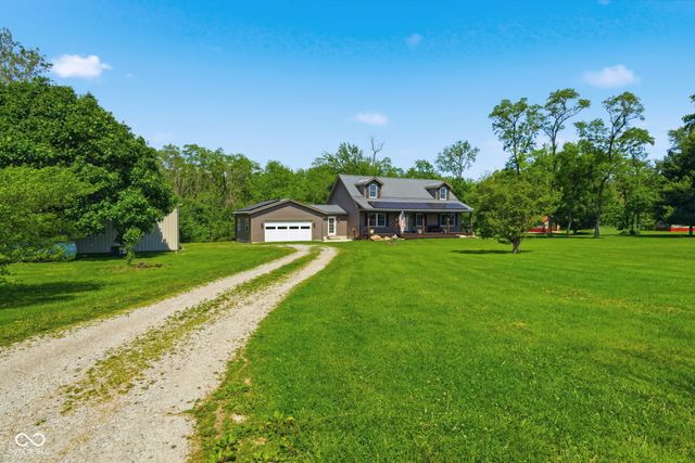 10777 S Waveland Road, Waveland, IN 47989