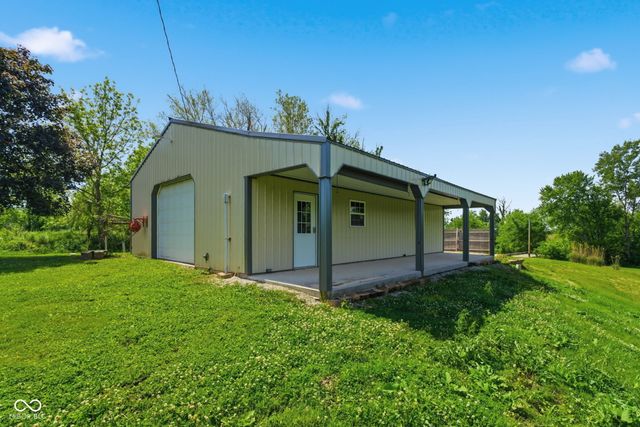 10777 S Waveland Road, Waveland, IN 47989